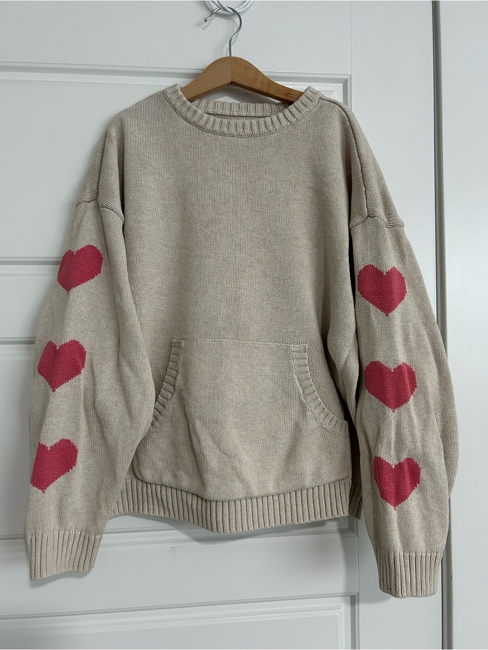 Tea Collection Beige Pullover Sweater with Pink Heart Sleeves